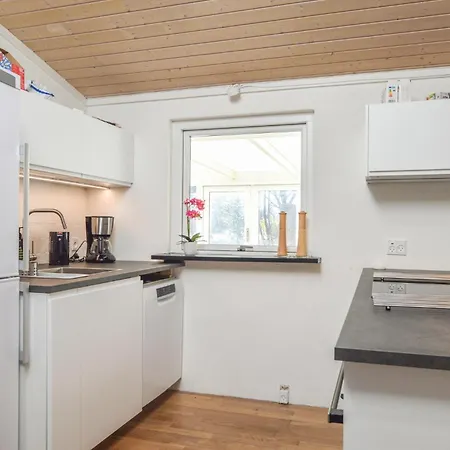 Hébergement de vacances Five-bedroom In *