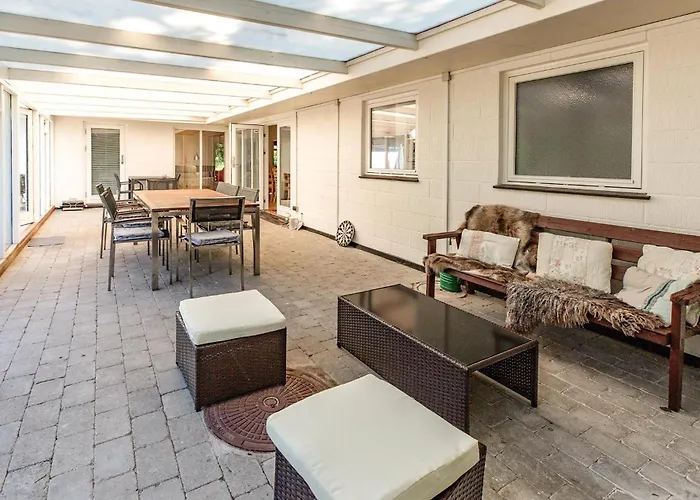 Σπίτι διακοπών Five-bedroom In Højby