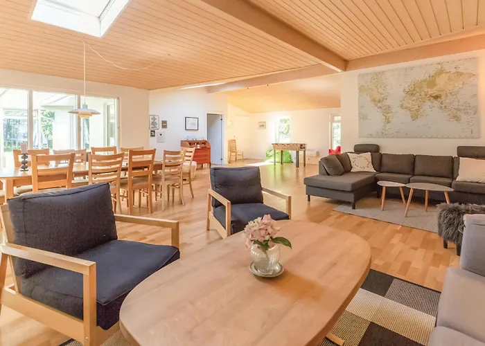 Five-bedroom In * Højby