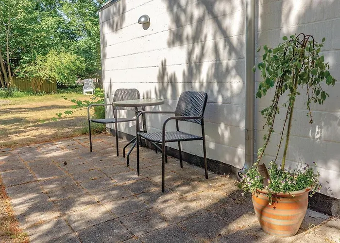 Five-bedroom In * Højby