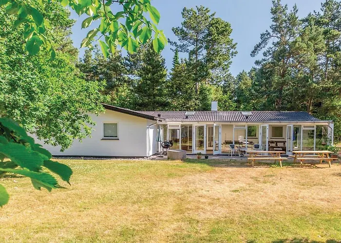 Five-bedroom In Σπίτι διακοπών *